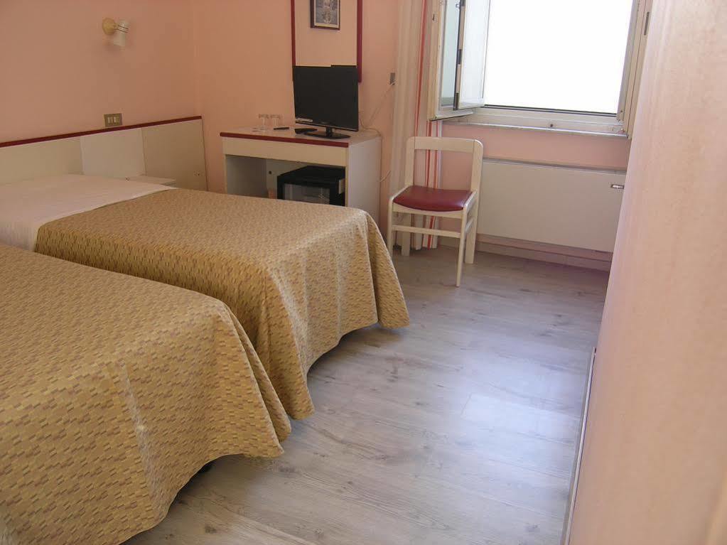 Elba Hotel Розіньяно-Солвей Екстер'єр фото